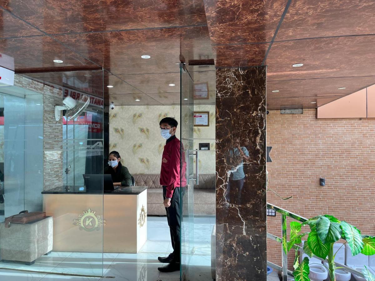 Hotel Kalawati Palace バラナシ エクステリア 写真