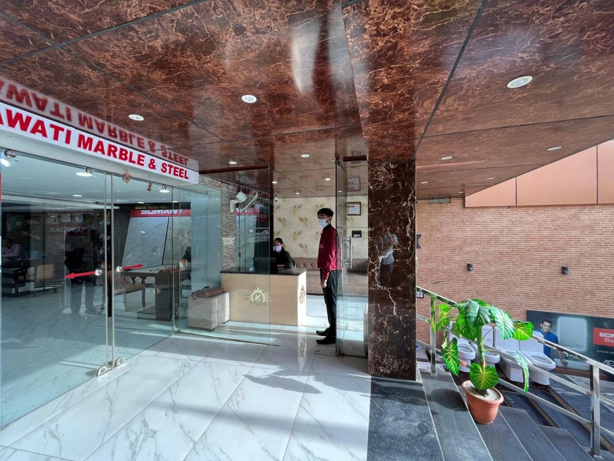 Hotel Kalawati Palace バラナシ エクステリア 写真